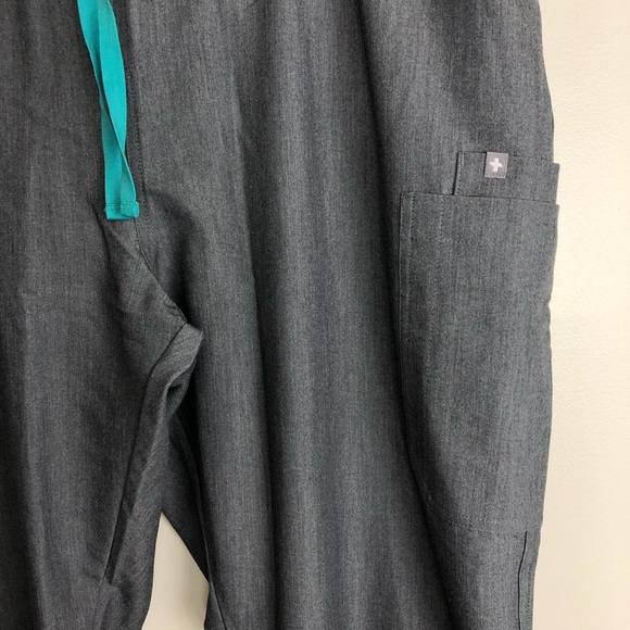 FIGS Yola Gray Scrub Pants - Picture 4 of 8